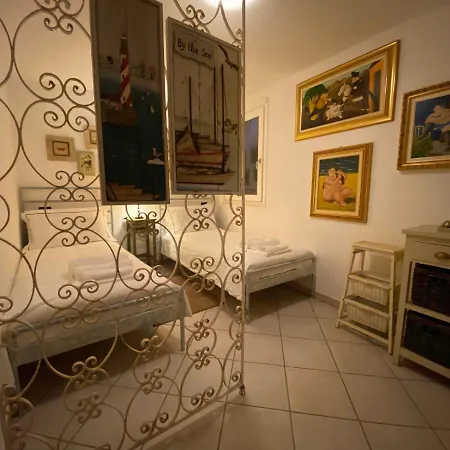 Casa Vista - 24h Check In - Free Wifi - Netflix Appartamento